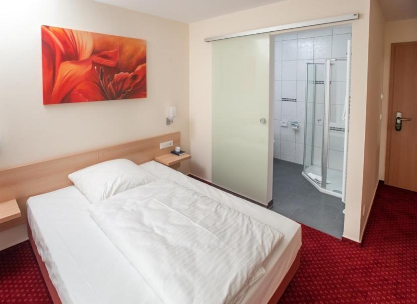 Johanniterhotel Nieder Weisel Extérieur photo
