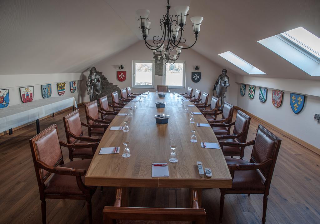 Johanniterhotel Nieder Weisel Extérieur photo