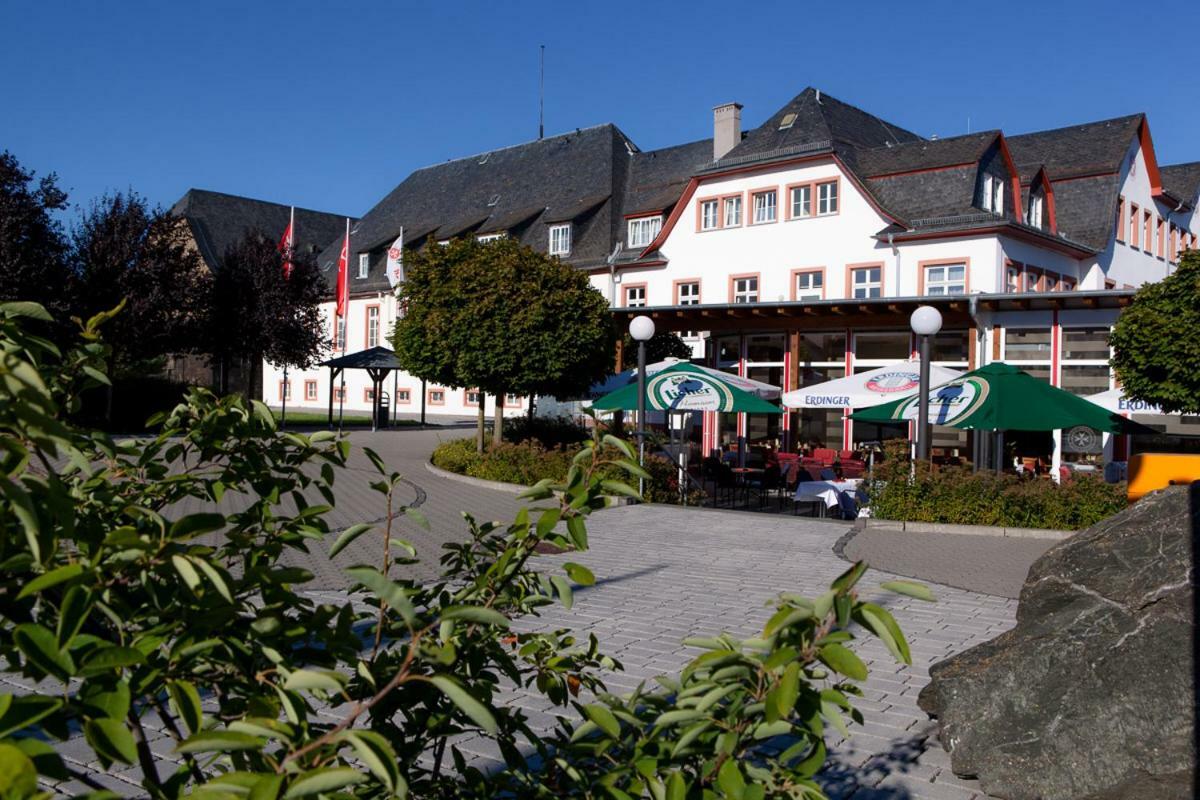Johanniterhotel Nieder Weisel Extérieur photo
